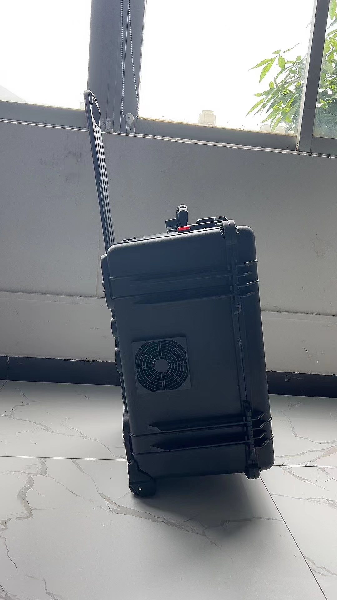 宣恩手拉箱型移动通信干扰器